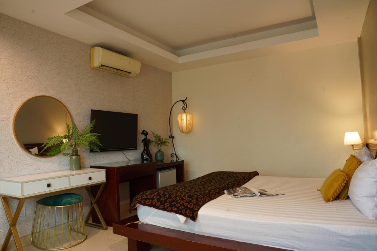 RedDoorz Trang An Hotel Ho-Chi-Minh-Stadt Exterior foto